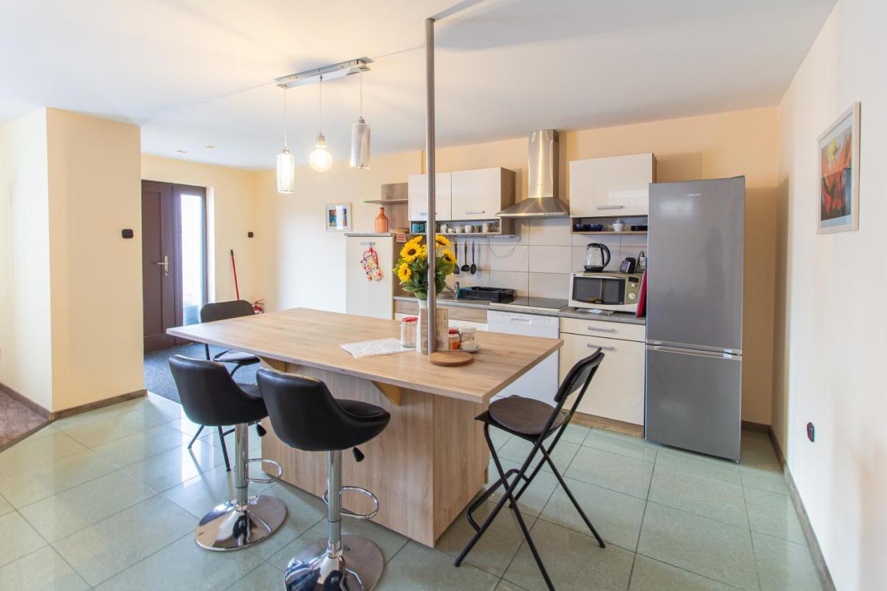 Deli Terasz B Apartman Free Parking, Self-Check-In Anytime Győr Eksteriør bilde