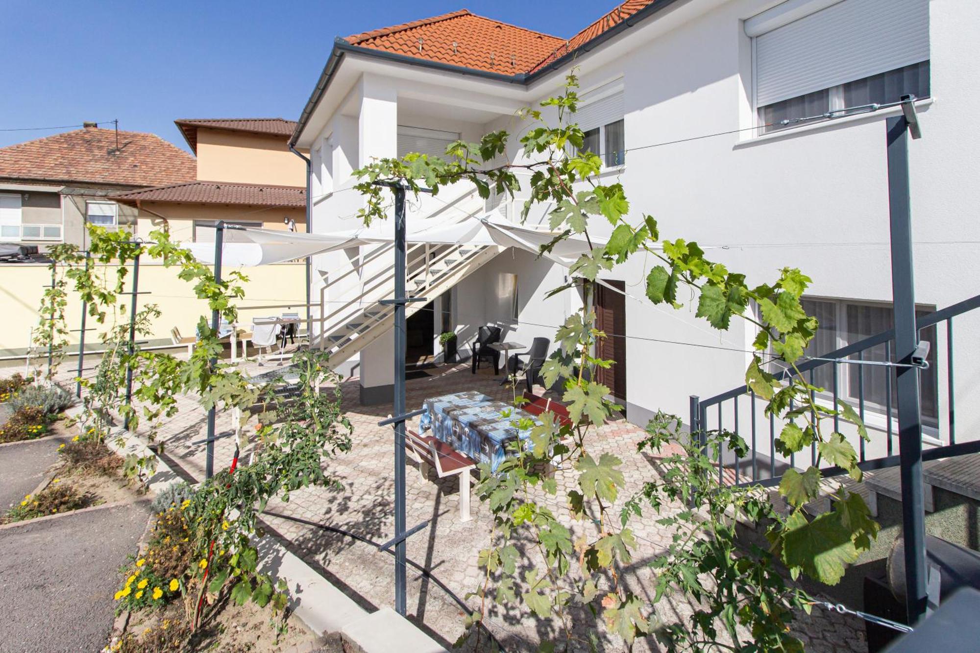 Deli Terasz B Apartman Free Parking, Self-Check-In Anytime Győr Eksteriør bilde